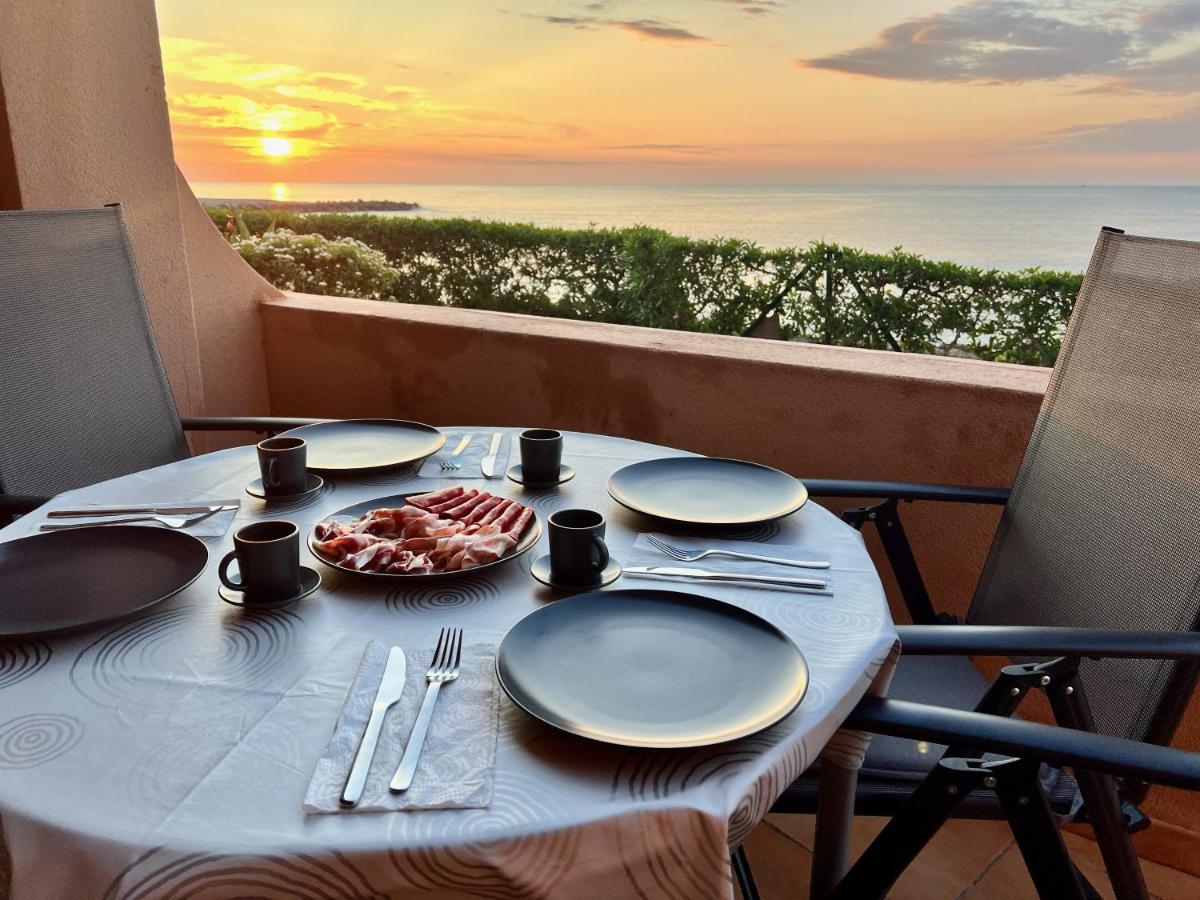 Xposure Beach Apartment Vera Bagian luar foto
